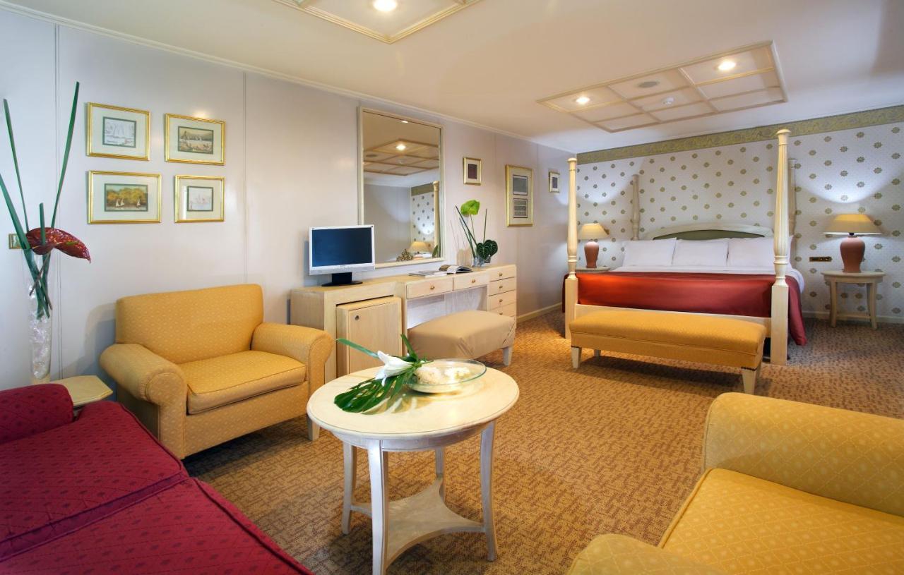 Moevenpick Prince Abbas Lake Nasser Cruise, Every Monday Four Nights From Aswan, Every Friday Three Nights From Abu-Simbel - Including Excursions And Sightseeing מראה חיצוני תמונה