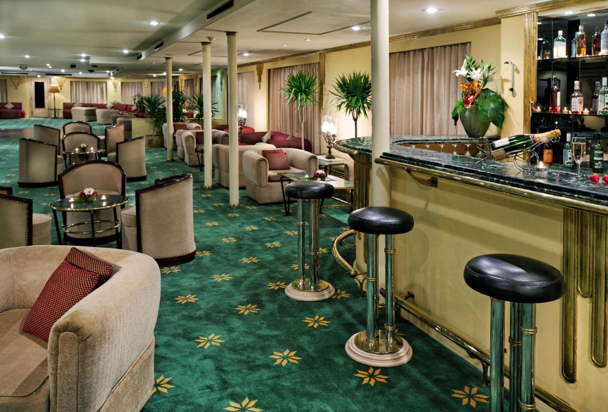 Moevenpick Prince Abbas Lake Nasser Cruise, Every Monday Four Nights From Aswan, Every Friday Three Nights From Abu-Simbel - Including Excursions And Sightseeing מראה חיצוני תמונה